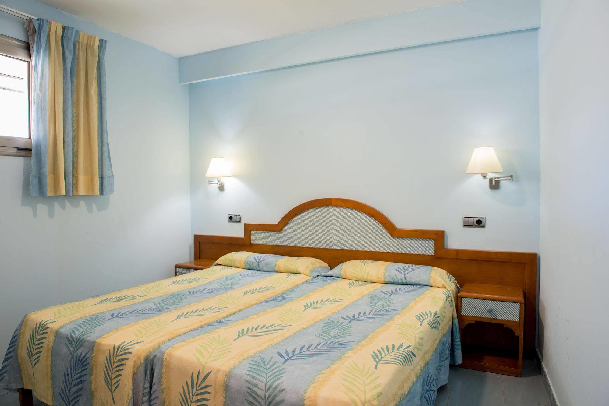 Apartamentos Marinasol Playa Del Aguila  外观 照片